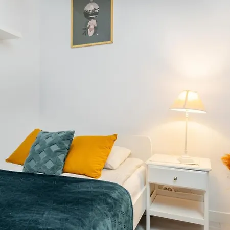 Apartment Macadamia Premium Krochmalna Warsaw