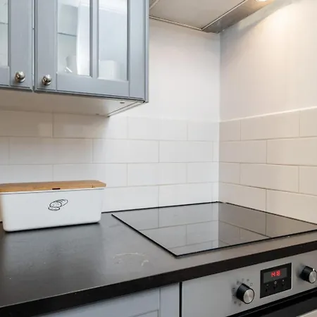 Macadamia Premium Krochmalna Warsaw